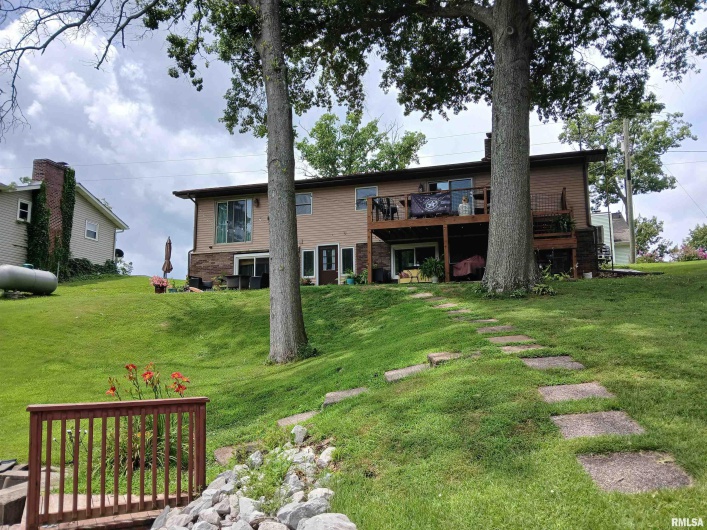 468 Clifty Heights Drive, Marion, Illinois 62959, 3 Bedrooms Bedrooms, 0 ,2 BathroomsBathrooms,Residential,For Sale,Clifty Heights,0,RMAEB458720