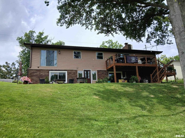 468 Clifty Heights Drive, Marion, Illinois 62959, 3 Bedrooms Bedrooms, 0 ,2 BathroomsBathrooms,Residential,For Sale,Clifty Heights,0,RMAEB458720