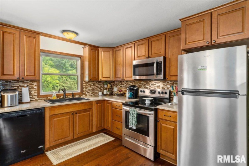468 Clifty Heights Drive, Marion, Illinois 62959, 3 Bedrooms Bedrooms, 0 ,2 BathroomsBathrooms,Residential,For Sale,Clifty Heights,0,RMAEB458720