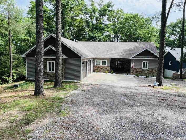 65 Stony Point, Goreville, Illinois 62939, 3 Bedrooms Bedrooms, 0 ,2 BathroomsBathrooms,Residential,For Sale,Stony,0,RMAEB458728