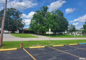 600 COLLINS Street, Goreville, Illinois 62939, 3 Bedrooms Bedrooms, 0 ,2 BathroomsBathrooms,Residential,For Sale,COLLINS,0,RMAEB458734
