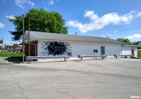 102 1ST Street, Vienna, Illinois 62995, 0 , 0 ,0,Commercial Sale,For Sale,1ST,0,RMAEB458735