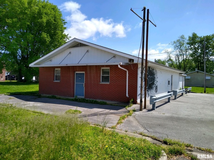 102 1ST Street, Vienna, Illinois 62995, 0 , 0 ,0,Commercial Sale,For Sale,1ST,0,RMAEB458735