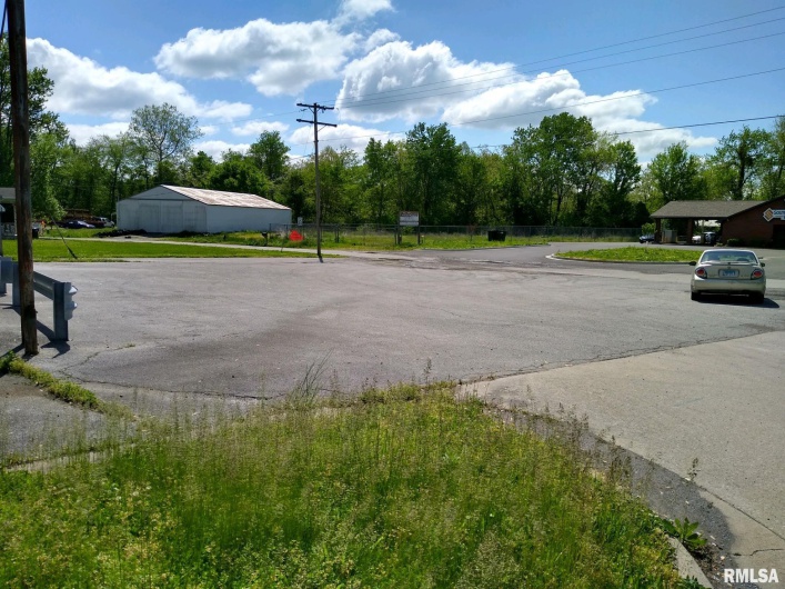 102 1ST Street, Vienna, Illinois 62995, 0 , 0 ,0,Commercial Sale,For Sale,1ST,0,RMAEB458735