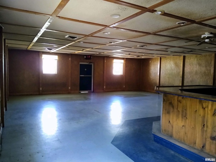 102 1ST Street, Vienna, Illinois 62995, 0 , 0 ,0,Commercial Sale,For Sale,1ST,0,RMAEB458735
