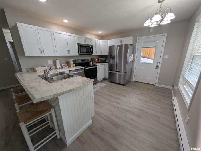 121 SLOAN Street, Harrisburg, Illinois 62946, 2 Bedrooms Bedrooms, 0 ,1 BathroomBathrooms,Residential,For Sale,SLOAN,0,RMAQC4265190