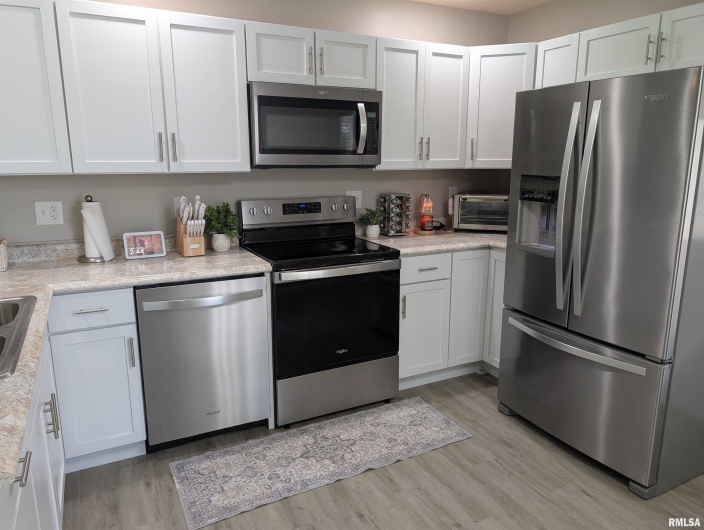 121 SLOAN Street, Harrisburg, Illinois 62946, 2 Bedrooms Bedrooms, 0 ,1 BathroomBathrooms,Residential,For Sale,SLOAN,0,RMAQC4265190