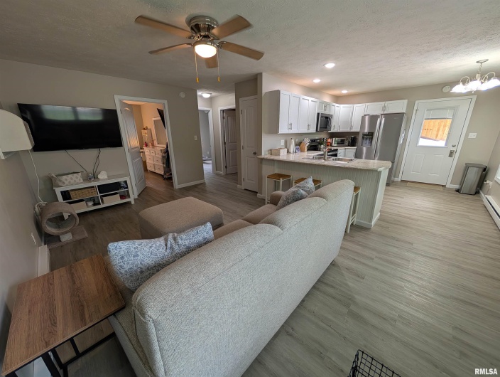 121 SLOAN Street, Harrisburg, Illinois 62946, 2 Bedrooms Bedrooms, 0 ,1 BathroomBathrooms,Residential,For Sale,SLOAN,0,RMAQC4265190