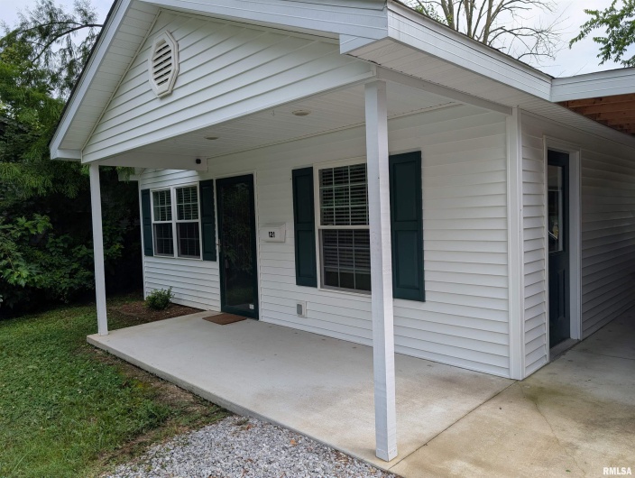121 SLOAN Street, Harrisburg, Illinois 62946, 2 Bedrooms Bedrooms, 0 ,1 BathroomBathrooms,Residential,For Sale,SLOAN,0,RMAQC4265190