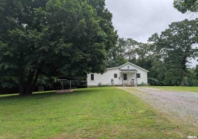 532 State Route 146 Route, Golconda, Illinois 62938, 2 Bedrooms Bedrooms, 0 ,1 BathroomBathrooms,Residential,For Sale,State Route 146,0,RMAQC4265192
