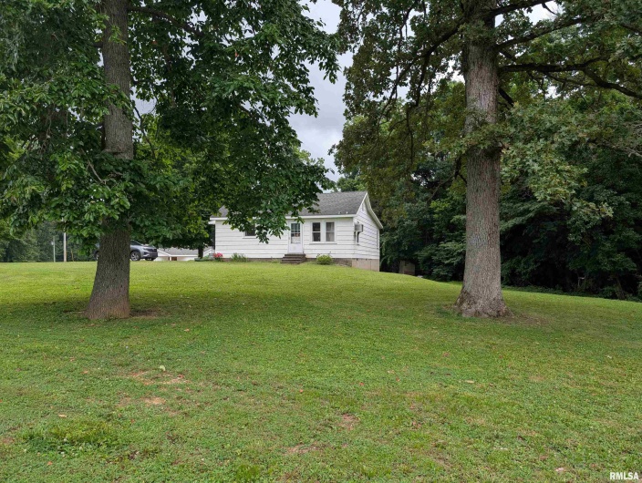 532 State Route 146 Route, Golconda, Illinois 62938, 2 Bedrooms Bedrooms, 0 ,1 BathroomBathrooms,Residential,For Sale,State Route 146,0,RMAQC4265192