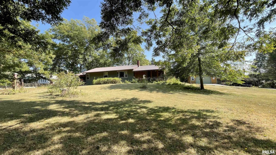4355 RALEIGH Road, Eldorado, Illinois 62930, 3 Bedrooms Bedrooms, 0 ,2 BathroomsBathrooms,Residential,For Sale,RALEIGH,0,RMAQC4265193