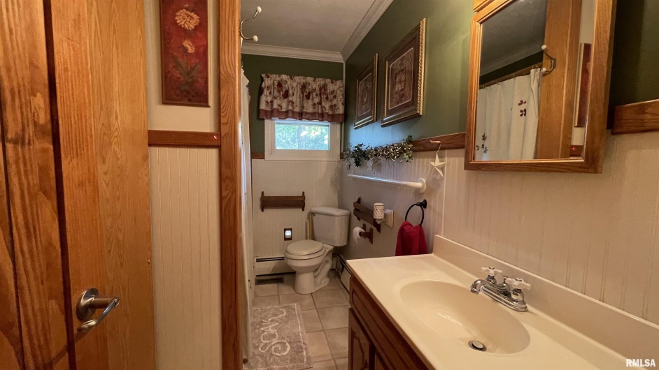 4355 RALEIGH Road, Eldorado, Illinois 62930, 3 Bedrooms Bedrooms, 0 ,2 BathroomsBathrooms,Residential,For Sale,RALEIGH,0,RMAQC4265193