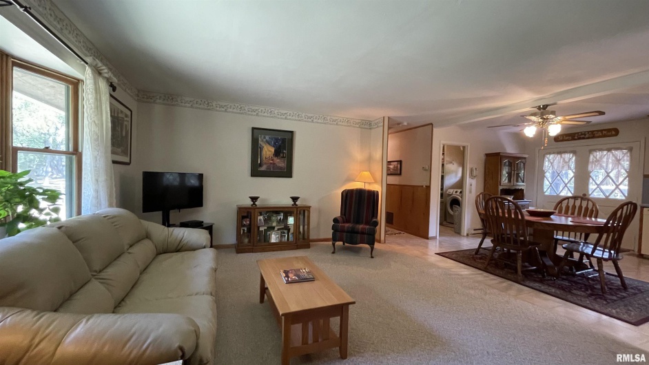 4355 RALEIGH Road, Eldorado, Illinois 62930, 3 Bedrooms Bedrooms, 0 ,2 BathroomsBathrooms,Residential,For Sale,RALEIGH,0,RMAQC4265193