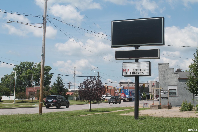 308 MAIN Street, Carbondale, Illinois 62901, 0 , 0 ,0,Commercial Sale,For Sale,MAIN,0,RMAEB458752