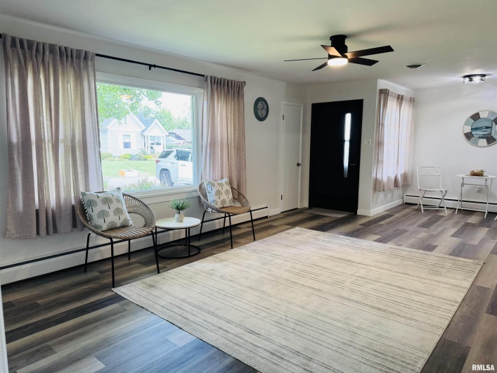 510 MORGAN Street, Anna, Illinois 62906-0000, 2 Bedrooms Bedrooms, 0 ,1 BathroomBathrooms,Residential,For Sale,MORGAN,0,RMAEB458753