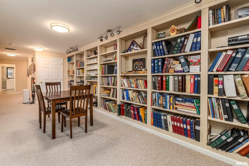 103 WOODLAND Trail, Anna, Illinois 62906-3906, 4 Bedrooms Bedrooms, 0 ,3 BathroomsBathrooms,Residential,For Sale,WOODLAND,0,RMAEB458764