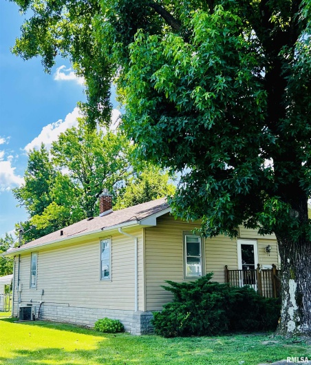 104 8TH Street, Herrin, Illinois 62948, 2 Bedrooms Bedrooms, 0 ,1 BathroomBathrooms,Residential,For Sale,8TH,0,RMAQC4265243