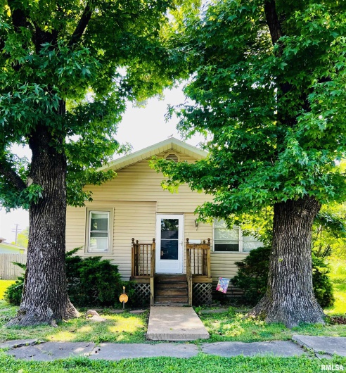 104 8TH Street, Herrin, Illinois 62948, 2 Bedrooms Bedrooms, 0 ,1 BathroomBathrooms,Residential,For Sale,8TH,0,RMAQC4265243
