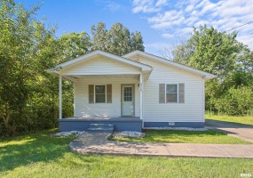 416 HARRISON Street, Carrier Mills, Illinois 62917, 3 Bedrooms Bedrooms, 0 ,1 BathroomBathrooms,Residential,For Sale,HARRISON,0,RMAEB458773
