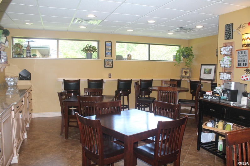 1160 CEDAR Court, Carbondale, Illinois 62901, 0 , 0 ,0,Commercial Sale,For Sale,CEDAR,0,RMAEB458776