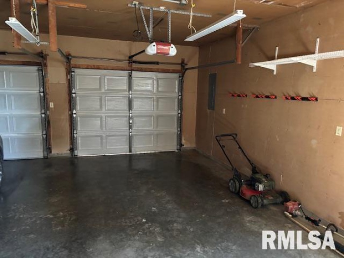 15944 Moellers Road, Marion, Illinois 62959, 2 Bedrooms Bedrooms, 0 ,2 BathroomsBathrooms,Residential,For Sale,Moellers,0,RMAEB458781