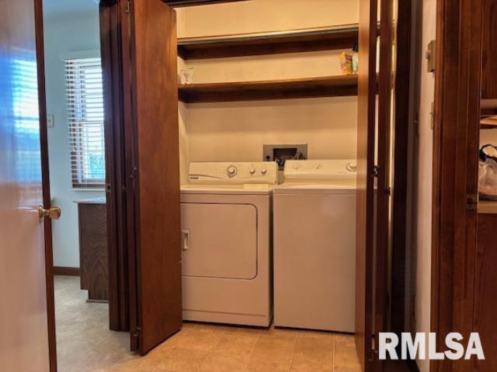15944 Moellers Road, Marion, Illinois 62959, 2 Bedrooms Bedrooms, 0 ,2 BathroomsBathrooms,Residential,For Sale,Moellers,0,RMAEB458781