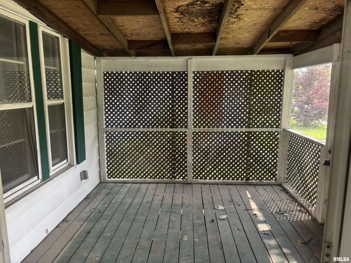 709 VIRGINIA Street, Marion, Illinois 62959, 3 Bedrooms Bedrooms, 0 ,1 BathroomBathrooms,Residential,For Sale,VIRGINIA,0,RMAEB458227