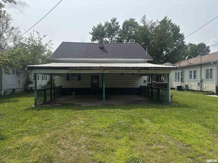 709 VIRGINIA Street, Marion, Illinois 62959, 3 Bedrooms Bedrooms, 0 ,1 BathroomBathrooms,Residential,For Sale,VIRGINIA,0,RMAEB458227