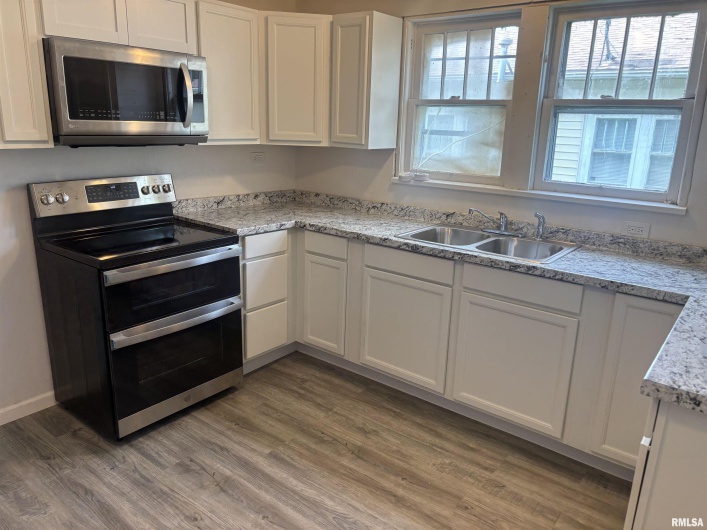 709 VIRGINIA Street, Marion, Illinois 62959, 3 Bedrooms Bedrooms, 0 ,1 BathroomBathrooms,Residential,For Sale,VIRGINIA,0,RMAEB458227