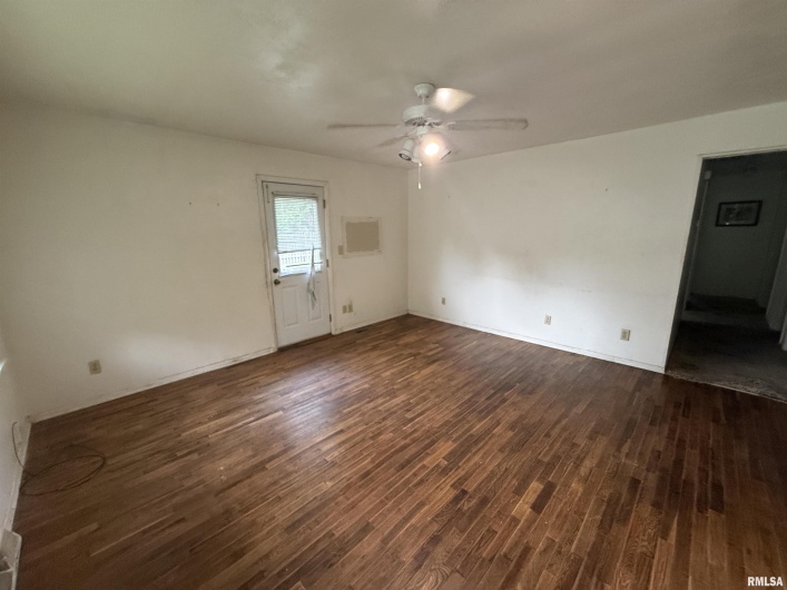 724-726 MAPLE Street, Murphysboro, Illinois 62966, 0 , 0 ,0,Residential Income,For Sale,MAPLE,0,RMAEB458789