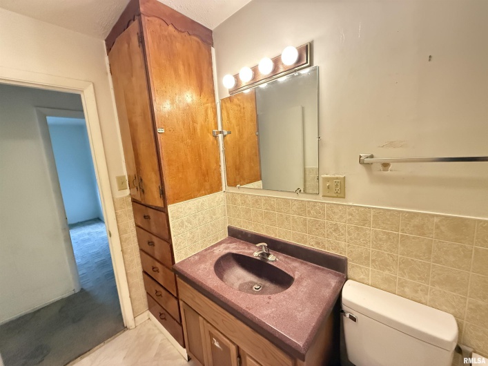 724-726 MAPLE Street, Murphysboro, Illinois 62966, 0 , 0 ,0,Residential Income,For Sale,MAPLE,0,RMAEB458789