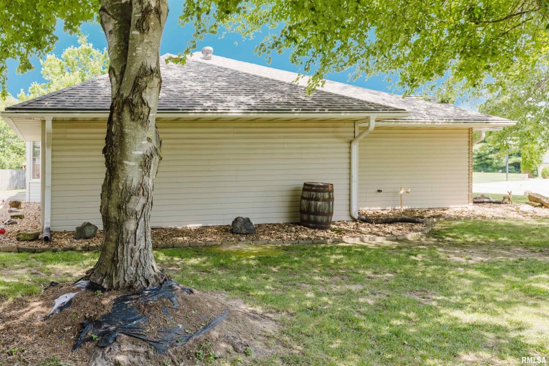 11823 TAYLOR Drive, Marion, Illinois 62959, 3 Bedrooms Bedrooms, 0 ,2 BathroomsBathrooms,Residential,For Sale,TAYLOR,0,RMAEB458788