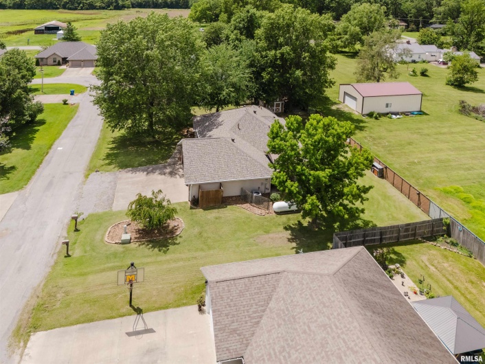 11823 TAYLOR Drive, Marion, Illinois 62959, 3 Bedrooms Bedrooms, 0 ,2 BathroomsBathrooms,Residential,For Sale,TAYLOR,0,RMAEB458788