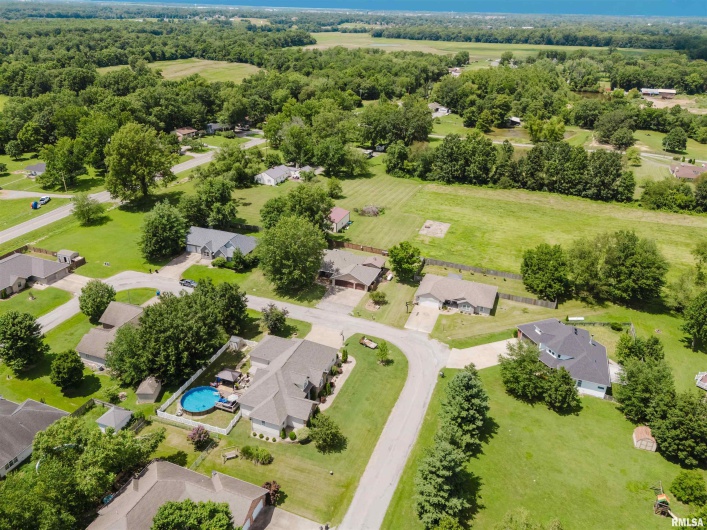11823 TAYLOR Drive, Marion, Illinois 62959, 3 Bedrooms Bedrooms, 0 ,2 BathroomsBathrooms,Residential,For Sale,TAYLOR,0,RMAEB458788