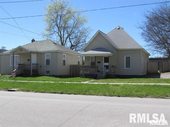 416 & 416 1/2 WASHINGTON Street, Carbondale, Illinois 62901, 3 Bedrooms Bedrooms, 0 ,1 BathroomBathrooms,Residential,For Sale,WASHINGTON,0,RMAEB458790