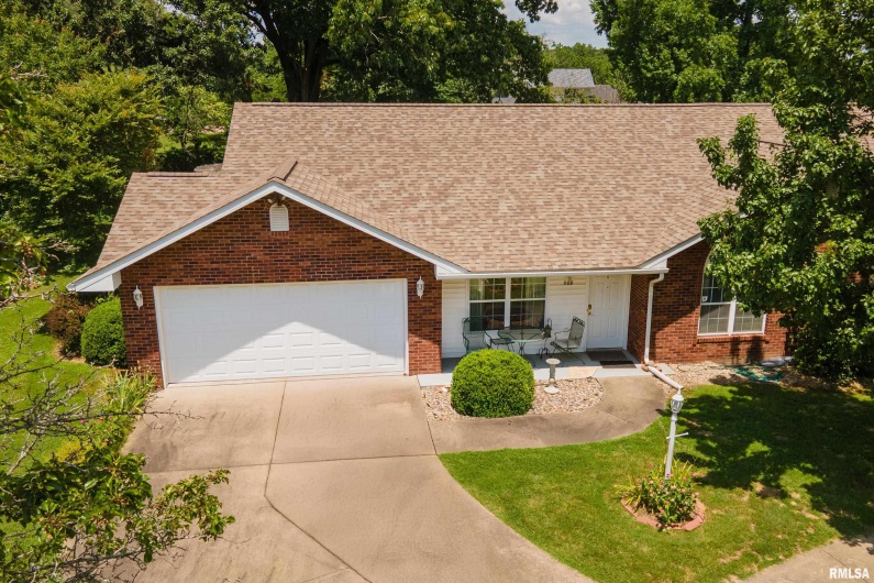 508 LEXINGTON Court, Carbondale, Illinois 62901, 3 Bedrooms Bedrooms, 0 ,2 BathroomsBathrooms,Residential,For Sale,LEXINGTON,0,RMAEB458792