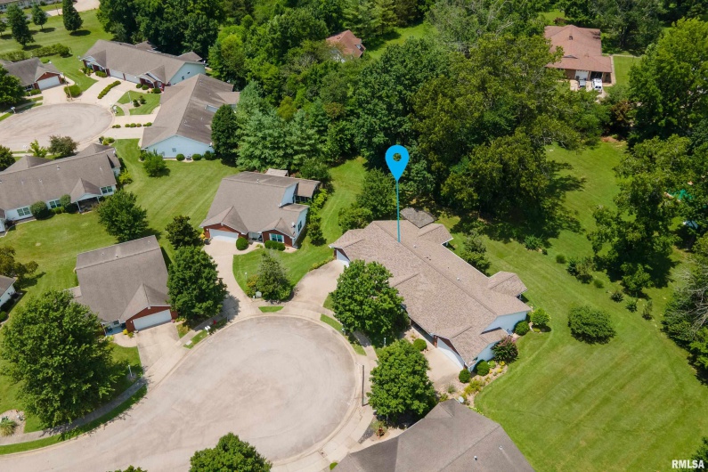 508 LEXINGTON Court, Carbondale, Illinois 62901, 3 Bedrooms Bedrooms, 0 ,2 BathroomsBathrooms,Residential,For Sale,LEXINGTON,0,RMAEB458792
