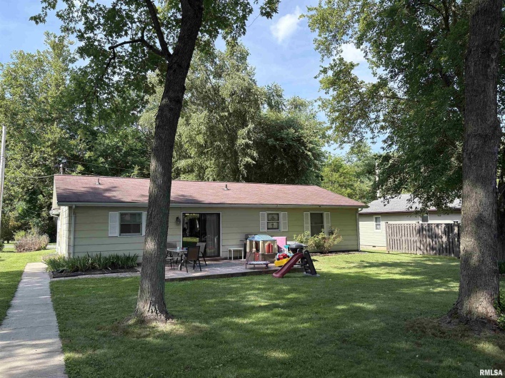 2119 Rains Street, Murphysboro, Illinois 62966, 3 Bedrooms Bedrooms, 0 ,1 BathroomBathrooms,Residential,For Sale,Rains,0,RMAEB458786