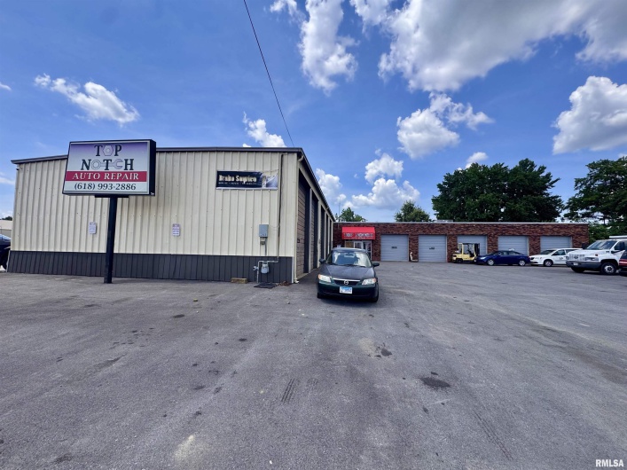 1202 Dufour Street, Marion, Illinois 62959, 0 , 0 ,0,Commercial Sale,For Sale,Dufour,0,RMAEB458793