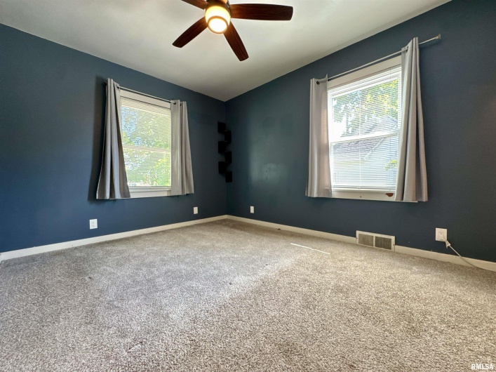 403 Freeman Street, Anna, Illinois 62906, 3 Bedrooms Bedrooms, 0 ,2 BathroomsBathrooms,Residential,For Sale,Freeman,0,RMAEB458798