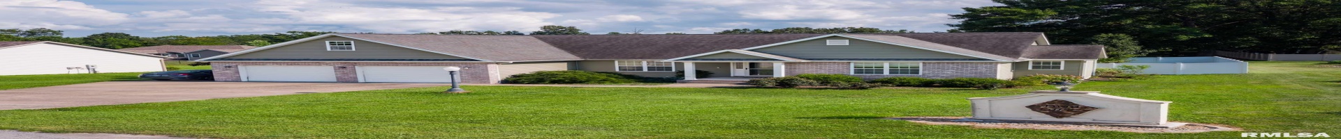 Residential For Sale 1307 SUNRISE Drive, Carterville, Illinois 62918, 4 Bedrooms Bedrooms, 0 ,2 BathroomsBathrooms,Residential,For Sale,SUNRISE,0,RMAQC4265301