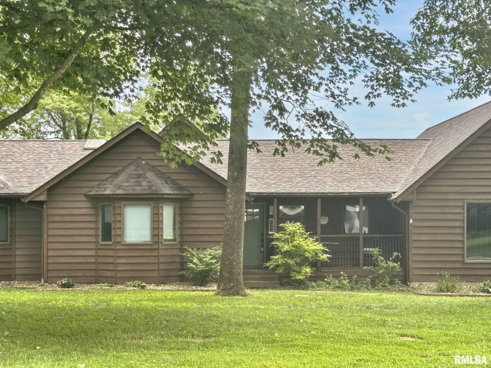7664 Labrador Lane, Carbondale, Illinois 62901, 5 Bedrooms Bedrooms, 0 ,3 BathroomsBathrooms,Residential,For Sale,Labrador,0,RMAQC4265094