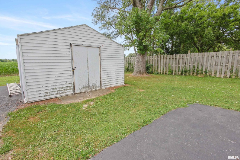 6599 ROUTE 45 Highway, Carrier Mills, Illinois 62917, 3 Bedrooms Bedrooms, 0 ,2 BathroomsBathrooms,Residential,For Sale,ROUTE 45,0,RMAEB458800