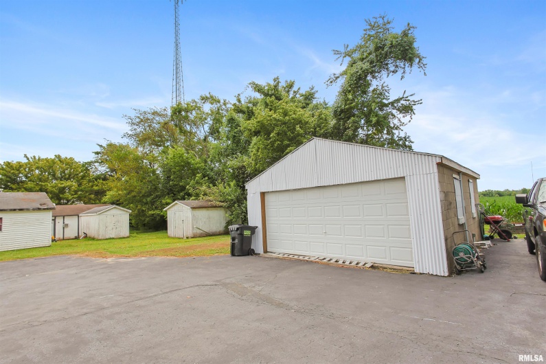 6599 ROUTE 45 Highway, Carrier Mills, Illinois 62917, 3 Bedrooms Bedrooms, 0 ,2 BathroomsBathrooms,Residential,For Sale,ROUTE 45,0,RMAEB458800