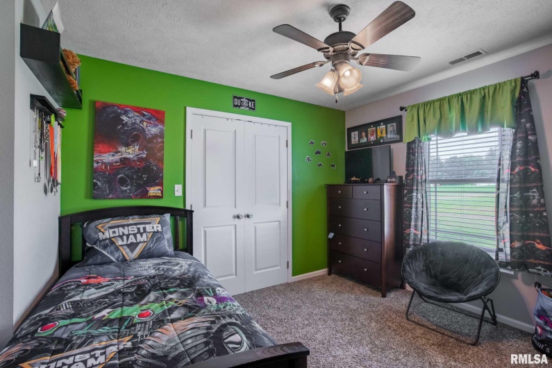 6209 Arbuckle Lane, Marion, Illinois 62959, 4 Bedrooms Bedrooms, 0 ,2 BathroomsBathrooms,Residential,For Sale,Arbuckle,0,RMAQC4265307