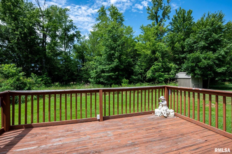 1807 CHERRY Street, Herrin, Illinois 62948, 3 Bedrooms Bedrooms, 0 ,2 BathroomsBathrooms,Residential,For Sale,CHERRY,0,RMAEB458803