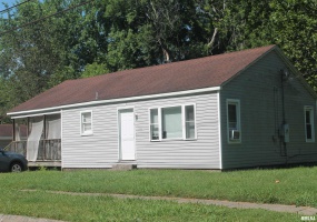 1116 BRIDGE Street, Carbondale, Illinois 62901, 3 Bedrooms Bedrooms, 0 ,1 BathroomBathrooms,Residential,For Sale,BRIDGE,0,RMAEB458807