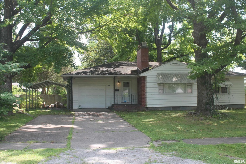 903 CARTER Street, Carbondale, Illinois 62901, 2 Bedrooms Bedrooms, 0 ,1 BathroomBathrooms,Residential,For Sale,CARTER,0,RMAEB458809