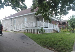 205 CHERRY Street, Carbondale, Illinois 62901, 3 Bedrooms Bedrooms, 0 ,1 BathroomBathrooms,Residential,For Sale,CHERRY,0,RMAEB458811